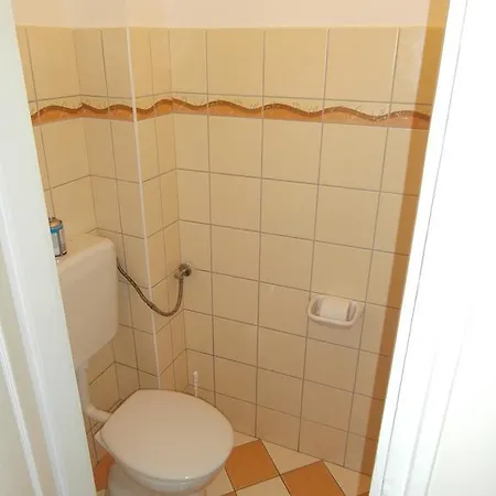 Rachegy Guest house *