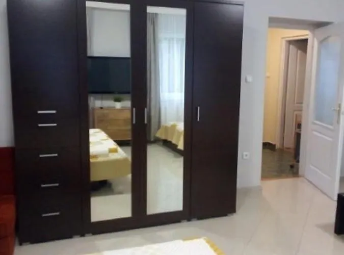 Guest house Rachegy 3*